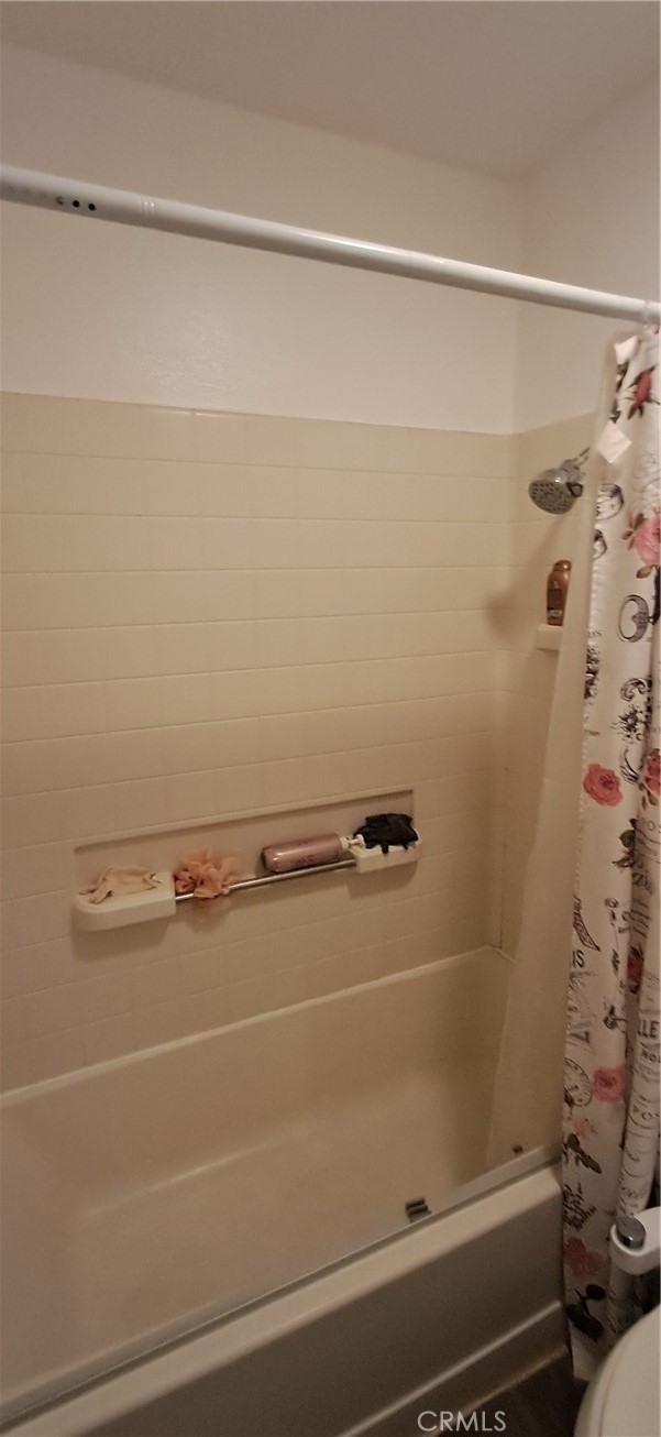 https://media.crmls.org/medias/36963902-0729-4a21-b07a-bb92bc0c13fd.jpg?preset=X-Large