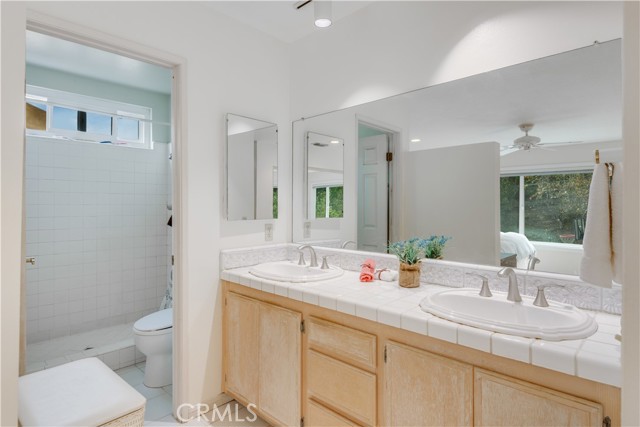 Master en suite bath