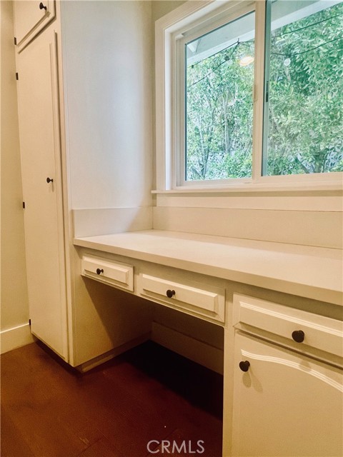 1856 9th Street, Manhattan Beach CA: https://media.crmls.org/medias/3696c43a-bf3d-4197-a6f9-a9b34778fefb.jpg