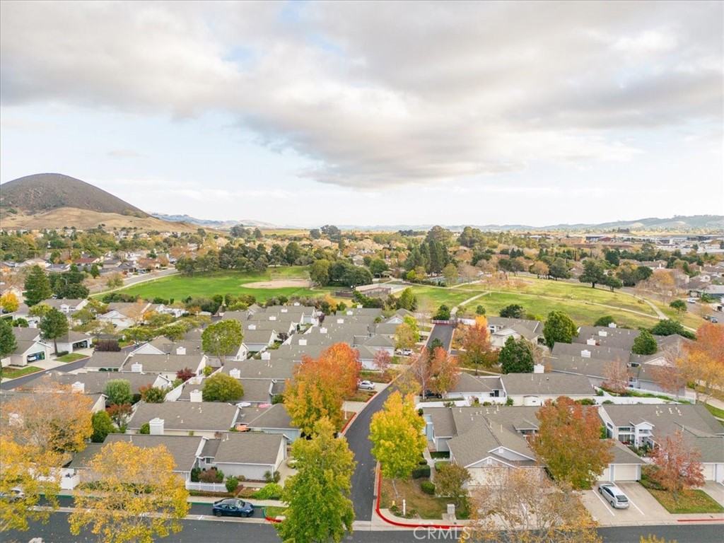 917 Bluebell Way 8 San Luis Obispo, California 917 Bluebell Way 8