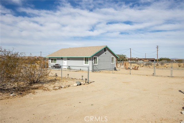 Detail Gallery Image 17 of 50 For 65076 E Broadway, Joshua Tree,  CA 92252 - 2 Beds | 1 Baths