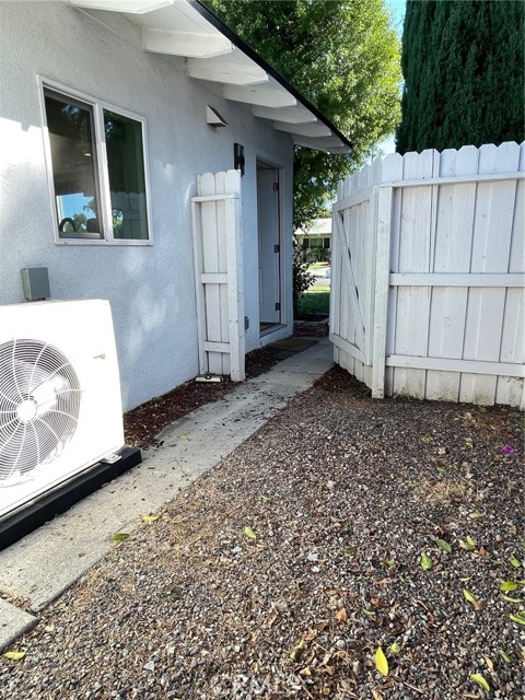Detail Gallery Image 21 of 22 For 22261 Haynes St, Woodland Hills,  CA 91301 - 1 Beds | 1 Baths