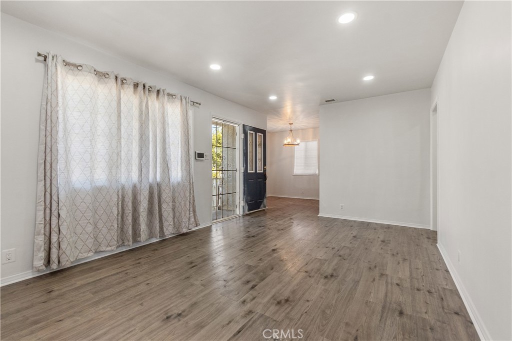 MLS #SB25181377 image #5