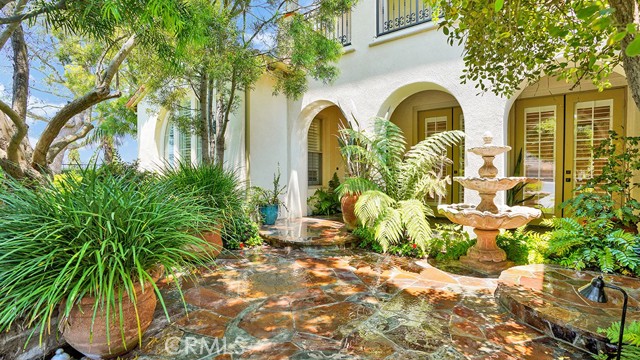 9 Altino, Newport Coast CA: https://media.crmls.org/medias/36982c6f-0ee4-4e50-be58-635ebf57e918.jpg