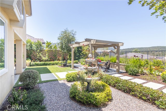 Detail Gallery Image 25 of 47 For 239 White Bark, Simi Valley,  CA 93065 - 4 Beds | 3 Baths