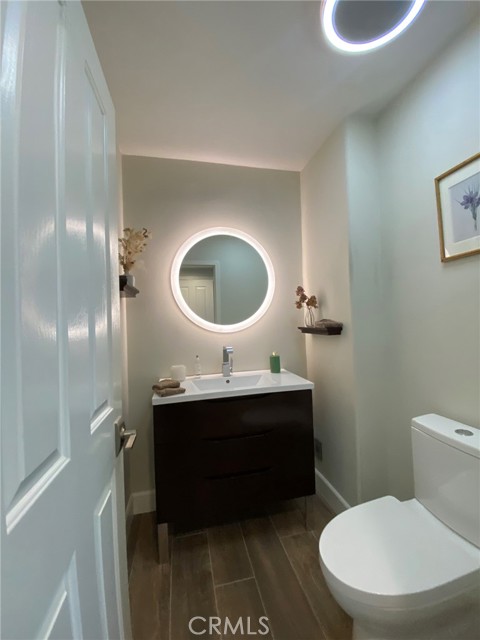 Detail Gallery Image 14 of 56 For 12891 Mackenzie Dr, Tustin,  CA 92782 - 3 Beds | 2/1 Baths