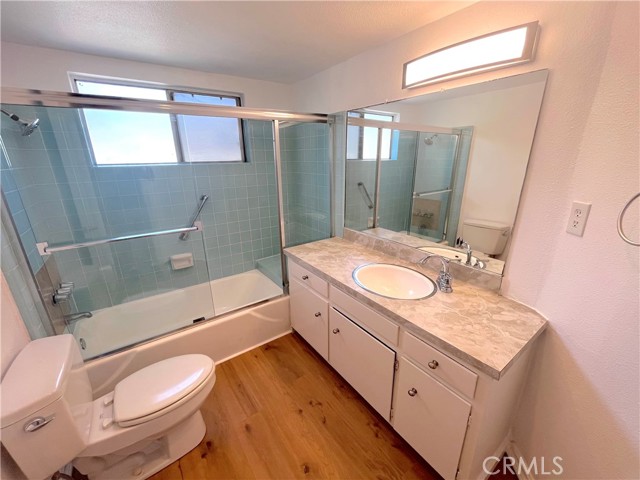 100 Cliff Drive, Laguna Beach CA: https://media.crmls.org/medias/36995d83-ef24-407a-b61f-984832104735.jpg