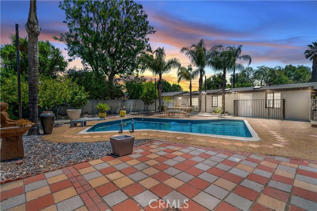 Detail Gallery Image 2 of 37 For 14121 Remington St, Arleta,  CA 91331 - 4 Beds | 2 Baths
