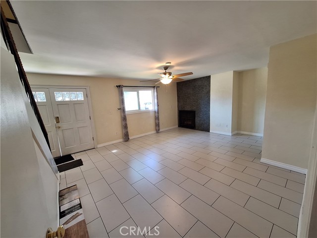 Detail Gallery Image 9 of 49 For 2305 Rockefeller Ln a,  Redondo Beach,  CA 90278 - 3 Beds | 3 Baths