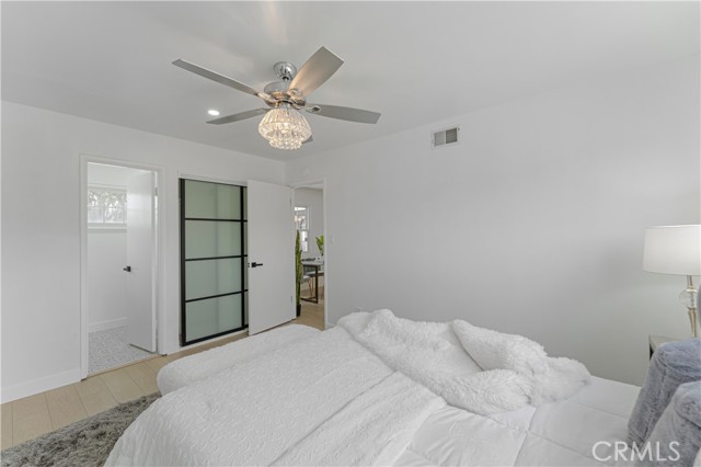17121 Simonds Street, Granada Hills CA: https://media.crmls.org/medias/369a79d1-0260-4cf2-aa68-cef8cb3e25bc.jpg