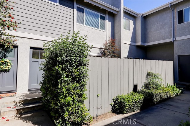 2112 Warfield Avenue, Redondo Beach, California 90278, 2 Bedrooms Bedrooms, ,2 BathroomsBathrooms,Residential,Sold,Warfield,SB23069368
