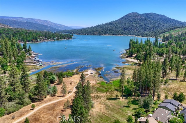 Detail Gallery Image 35 of 37 For 40323 #5 Road 222, Bass Lake,  CA 93644 - 2 Beds | 1/1 Baths