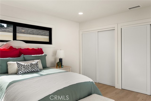 Image 35 of 69 For 1949 Chatwin Avenue