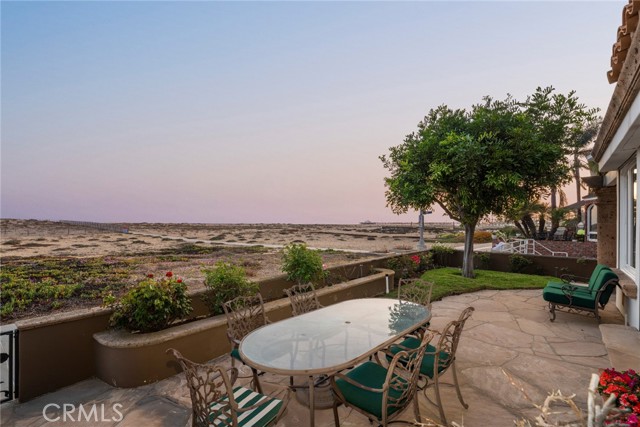 1201 E Balboa Boulevard, Newport Beach CA: https://media.crmls.org/medias/369c9209-383e-44e9-bcdb-9dc8de7927ad.jpg