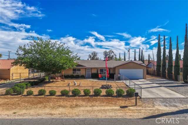 Detail Gallery Image 2 of 45 For 57929 Pimlico, Yucca Valley,  CA 92284 - 3 Beds | 2 Baths