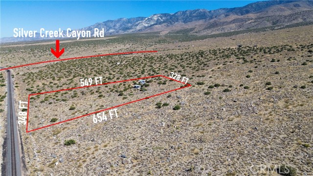 1 Silver Creek Road, Lucerne Valley CA: https://media.crmls.org/medias/369d8a7f-090d-4e8e-bf7d-f84c2709e0cc.jpg