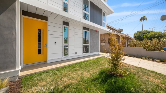 2306 Aviation Boulevard, Redondo Beach, California 90278, 4 Bedrooms Bedrooms, ,5 BathroomsBathrooms,Residential,Sold,Aviation,PV21199795