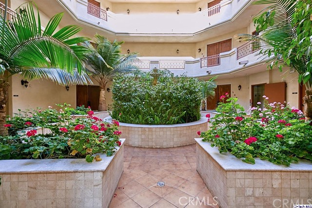 3 Bed Home for Sale in Los Angeles, California