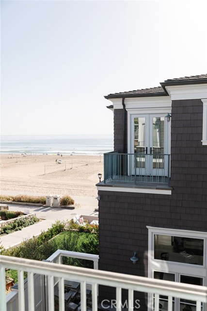 Detail Gallery Image 35 of 62 For 300 the Strand, Manhattan Beach,  CA 90266 - 4 Beds | 7/2 Baths
