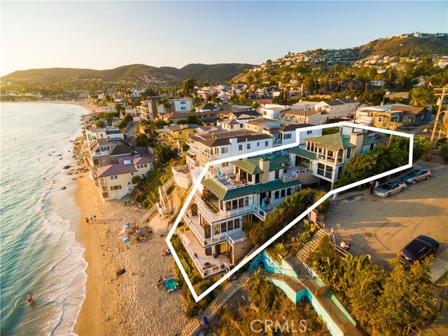 160 Saint Anns Drive # D, Laguna Beach, California 92651, 3 Bedrooms Bedrooms, ,3 BathroomsBathrooms,Residential Lease,For Rent,160 Saint Anns Drive # D,CROC22179921