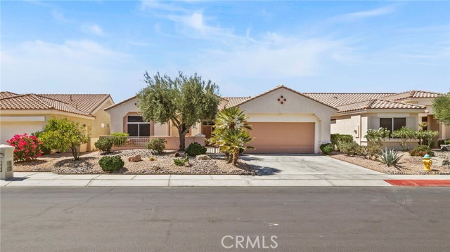 Detail Gallery Image 1 of 38 For 37521 Mojave Sage St, Palm Desert,  CA 92211 - 3 Beds | 2 Baths