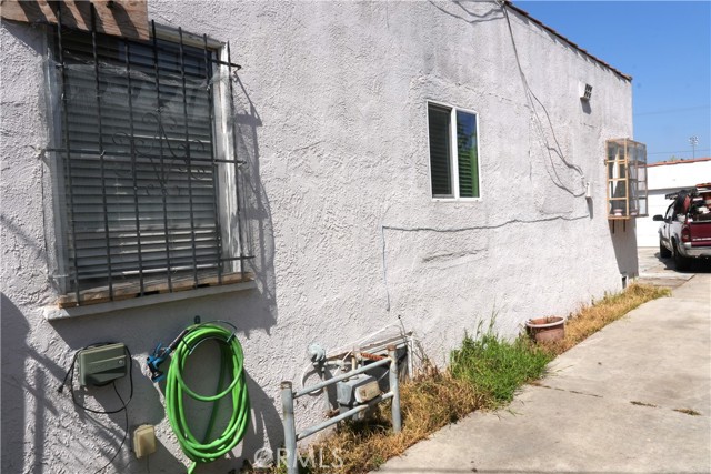 Detail Gallery Image 8 of 40 For 611 W 91st, Los Angeles,  CA 90044 - 3 Beds | 2 Baths