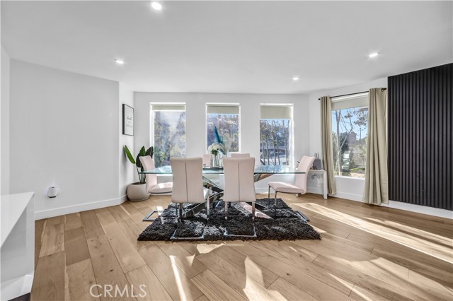 Detail Gallery Image 7 of 29 For 6672 Lakeridge Rd, Los Angeles,  CA 90068 - 3 Beds | 3 Baths