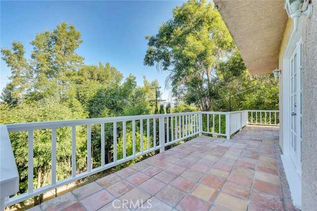 Detail Gallery Image 33 of 35 For 22451 Cass Ave, Woodland Hills,  CA 91364 - 5 Beds | 4 Baths