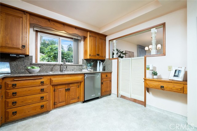 Detail Gallery Image 17 of 57 For 1329 N 2nd, Upland,  CA 91786 - 4 Beds | 2 Baths