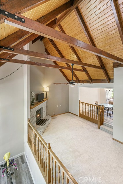 Detail Gallery Image 5 of 38 For 1078 Sandalwood Dr, Lake Arrowhead,  CA 02352 - 3 Beds | 2 Baths