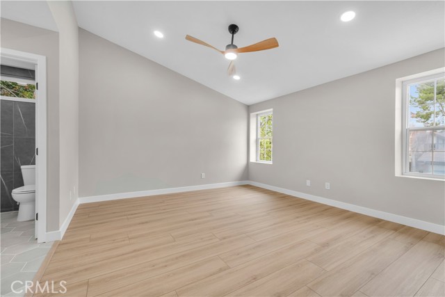 Detail Gallery Image 20 of 34 For 20015 Gilbert, Canyon Country,  CA 91351 - 4 Beds | 3 Baths