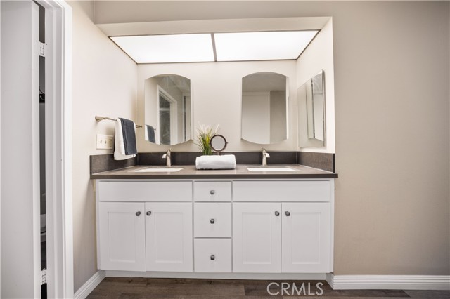 11 Palos, Irvine CA: https://media.crmls.org/medias/36a52f1f-f15b-4357-a91d-a94b12706067.jpg