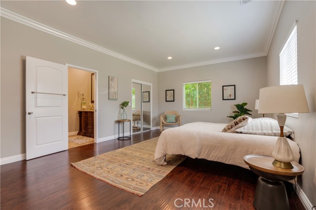 Detail Gallery Image 12 of 21 For 17434 Tiara St, Encino,  CA 91316 - 3 Beds | 2 Baths