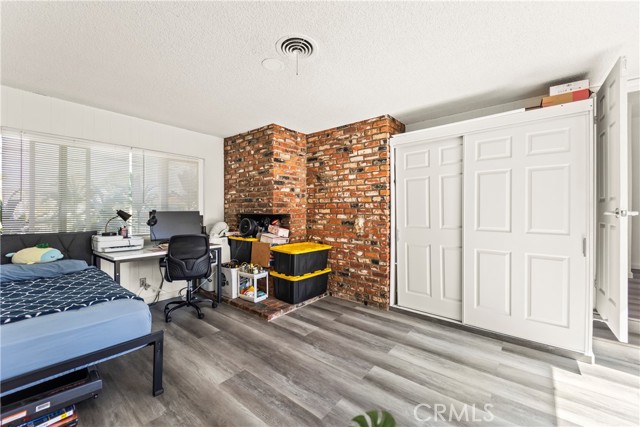 Detail Gallery Image 25 of 44 For 370 E La Verne Ave, Pomona,  CA 91767 - 5 Beds | 2 Baths