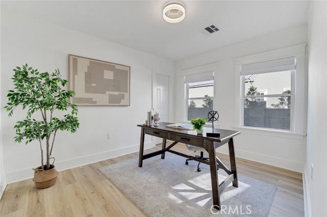 Detail Gallery Image 26 of 40 For 337 N Beachwood, Los Angeles,  CA 90004 - 3 Beds | 2 Baths