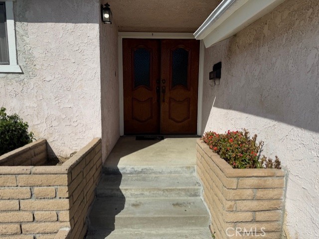 Detail Gallery Image 5 of 66 For 10613 Dolan Ave, Downey,  CA 90241 - 4 Beds | 2 Baths