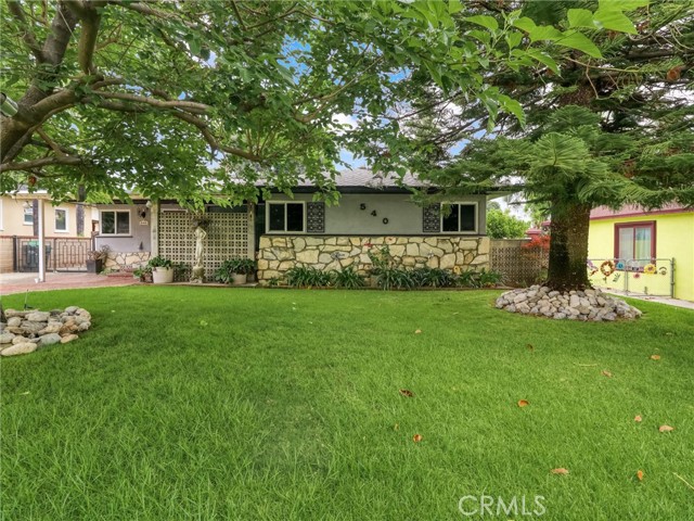 540 Hacienda Drive, Monrovia CA: https://media.crmls.org/medias/36a5ce12-435e-4262-9e1a-4f69cab221ca.jpg