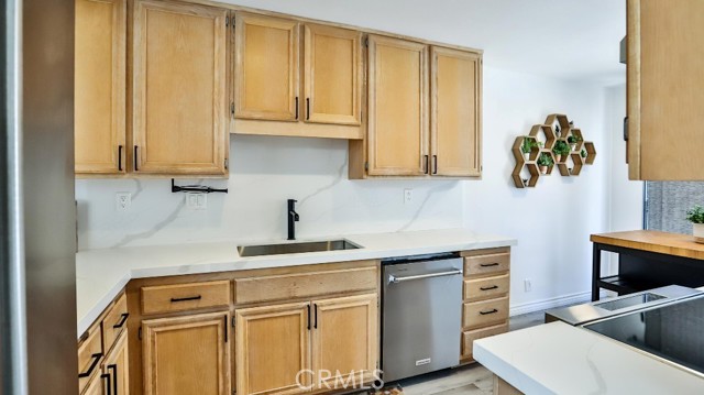 5739 E Stillwater Avenue, Orange CA: https://media.crmls.org/medias/36a60031-22ba-4aa7-9f26-768ee21b873c.jpg