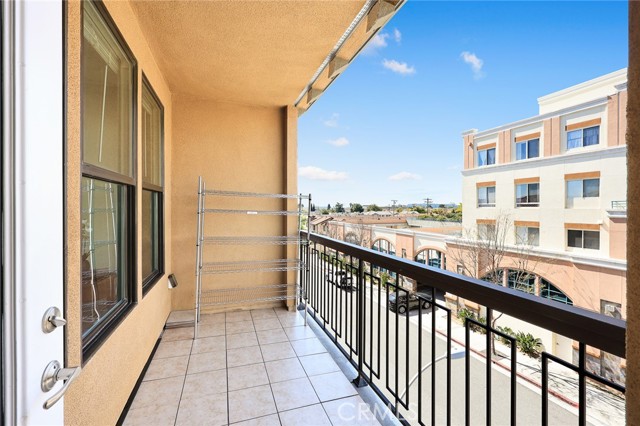 Detail Gallery Image 22 of 28 For 428 W Main St 2a,  Alhambra,  CA 91801 - 2 Beds | 2 Baths