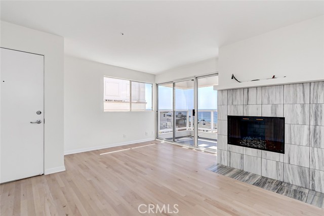 3304 Manhattan Avenue, Manhattan Beach, California 90266, 2 Bedrooms Bedrooms, ,2 BathroomsBathrooms,Residential,Sold,Manhattan,SB23169672