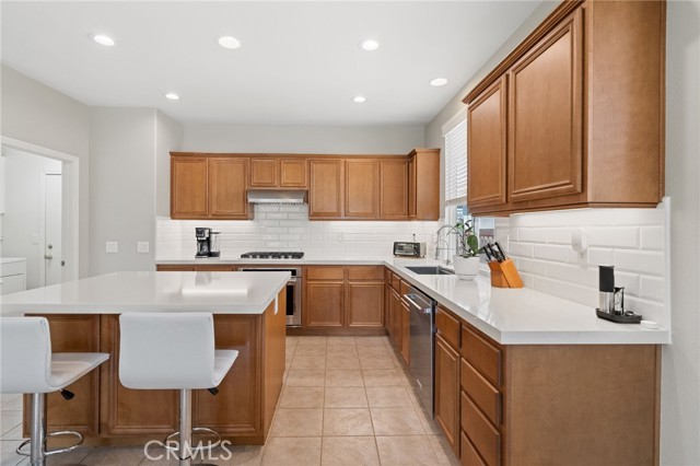 Detail Gallery Image 13 of 39 For 29499 Camino Cristal, Menifee,  CA 92584 - 4 Beds | 2/1 Baths