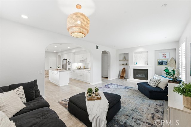 Detail Gallery Image 9 of 48 For 21245 Alanis, Huntington Beach,  CA 92648 - 3 Beds | 2/1 Baths