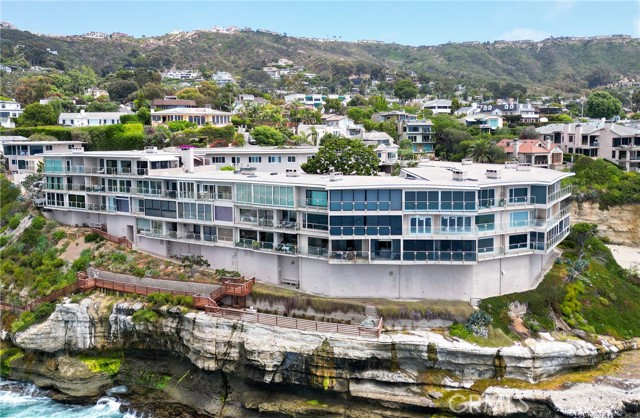 Detail Gallery Image 32 of 39 For 31561 Table Rock Dr #207,  Laguna Beach,  CA 92651 - 2 Beds | 2 Baths