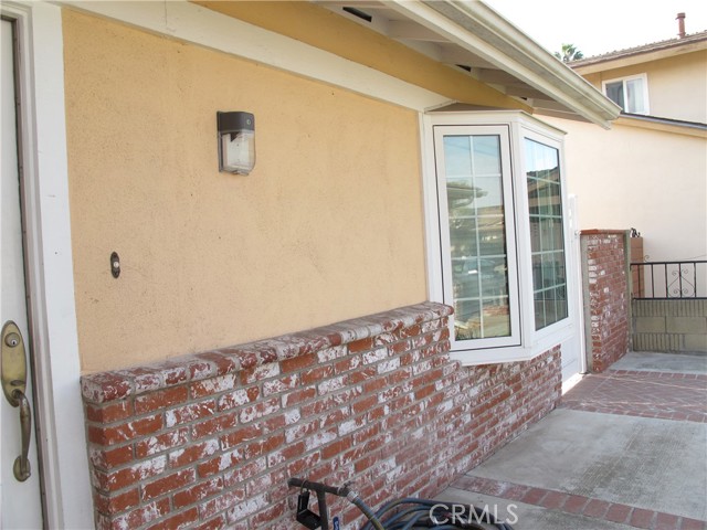 Detail Gallery Image 4 of 29 For 13058 Droxford St, Cerritos,  CA 90703 - 4 Beds | 2 Baths