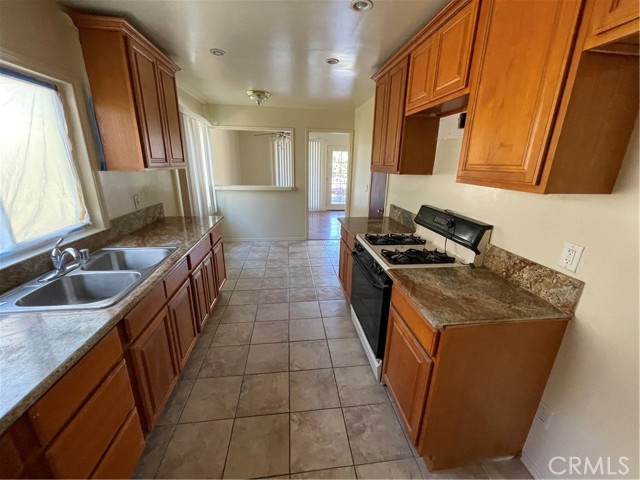 13140 Springford Drive, La Mirada CA: https://media.crmls.org/medias/36ae2279-5596-40e4-ba3e-e9a94173d8ce.jpg