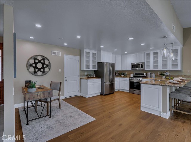 22182 Platino, Mission Viejo CA: https://media.crmls.org/medias/36af2de5-58c4-41fb-ad9f-b9b878a385ce.jpg