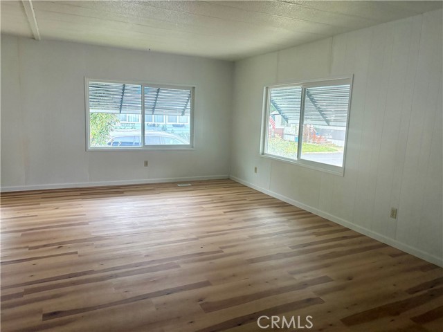 Detail Gallery Image 4 of 23 For 6368 Lincoln Bld, Oroville,  CA 95966 - 3 Beds | 2 Baths