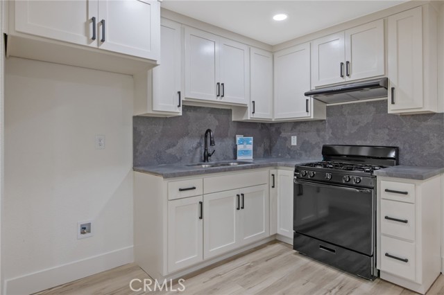 Detail Gallery Image 14 of 31 For 12423 407 Ave, Cutler,  CA 93615 - 2 Beds | 1 Baths