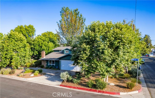 22654 Dolorosa Street, Woodland Hills CA: https://media.crmls.org/medias/36b032b0-5429-441f-8000-40458e3a7e11.jpg