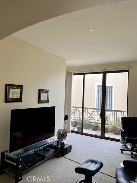 Drew Fenton | 11847 Gorham Avenue Los Angeles CA | MLS: 6884874